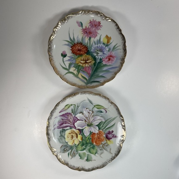 Vintage Hand painted Ceramic Multicolor Flower Wall Plates Gold Rim Set Of 2 - Picture 3 of 9